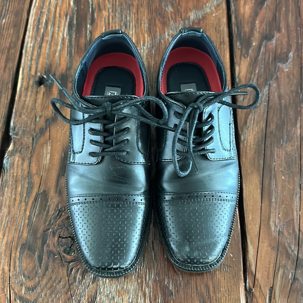 Boys, Joseph Allen dress shoes size 13